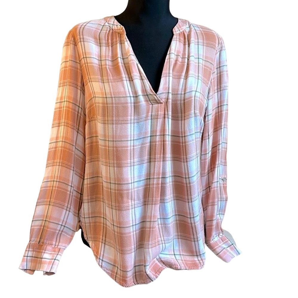 Lightweight Flannel Long Sleeve V-neck Tab Collar Blouse Top Peach White Plaid